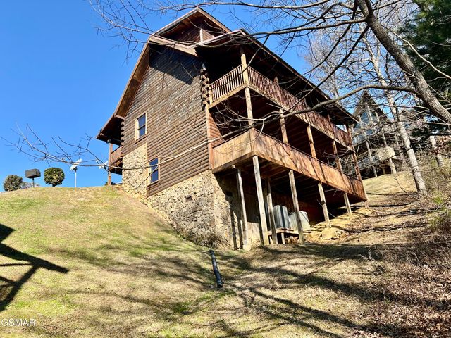 1548 Rainbow Ridge Way, Sevierville, TN 37862