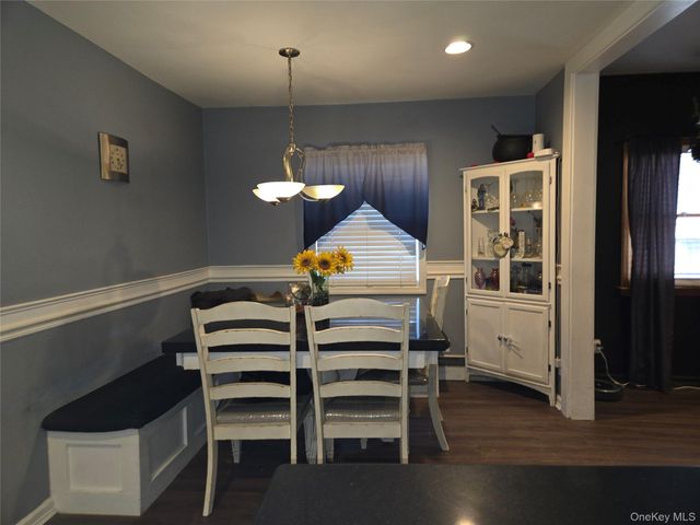 522 Rowlinson Drive, Shirley, NY 11967