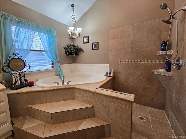 522 Rowlinson Drive, Shirley, NY 11967