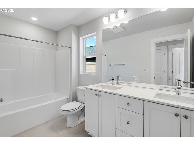 7789 Nw ELEANOR Ave, Portland, OR 97229