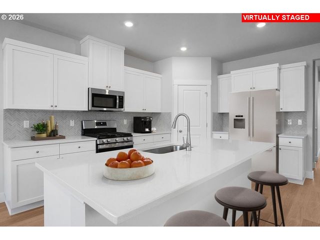 7789 Nw ELEANOR Ave, Portland, OR 97229