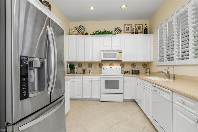 9540 Cypress Hammock CIR # 201, Estero, FL 34135