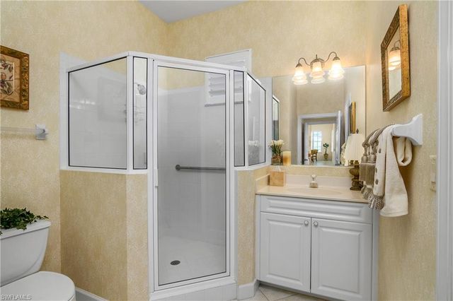 9540 Cypress Hammock CIR # 201, Estero, FL 34135