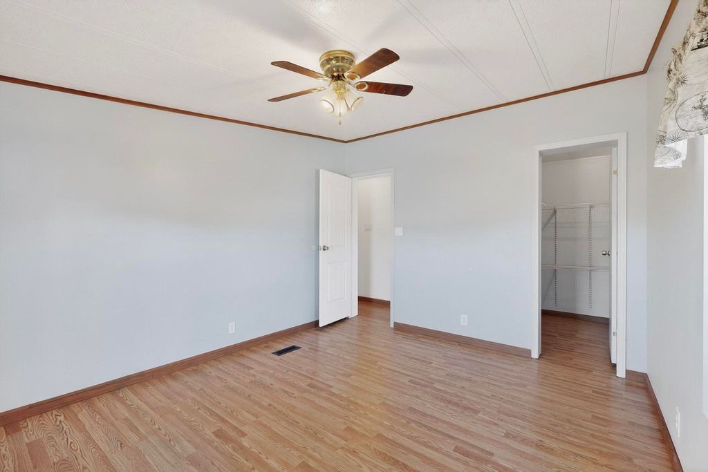 Image 28 of property listing at 9 Tiger Road, Edgewood, NM 87015