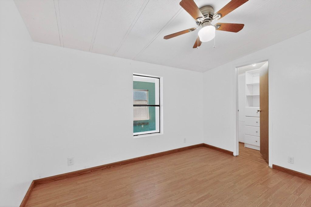 Image 30 of property listing at 9 Tiger Road, Edgewood, NM 87015