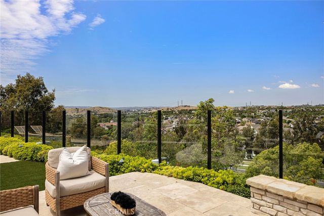 3 Kent Court, Ladera Ranch, CA 92694