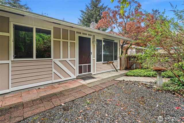 14403 SE 139th Place, Renton, WA 98059