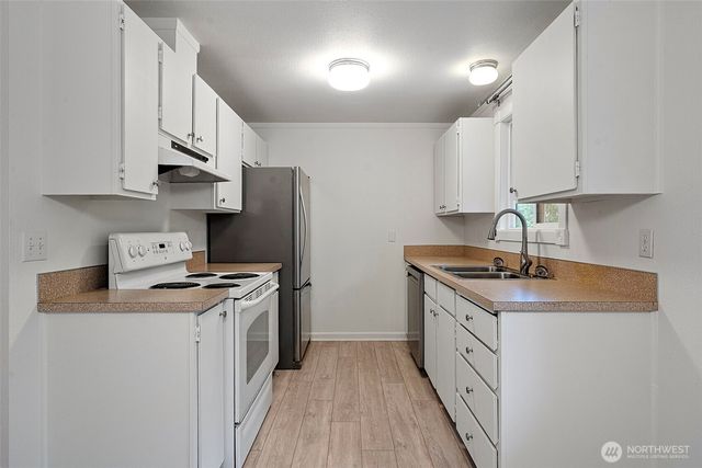 14403 SE 139th Place, Renton, WA 98059