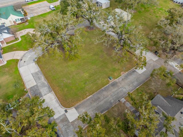 5018 Imperial Drive, Houma, LA 70360