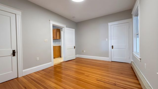 45 Columbus Ave 1, Waltham, MA 02451