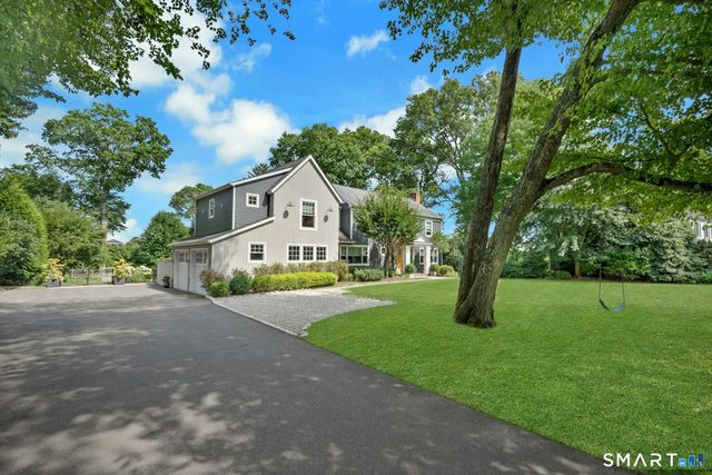 129 Emery Drive East, Stamford, CT 06902