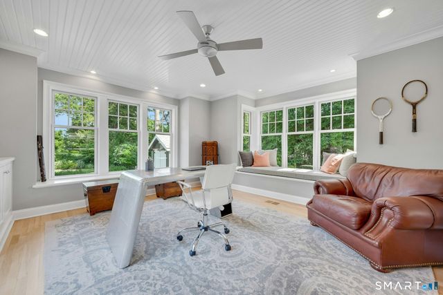 129 Emery Drive East, Stamford, CT 06902