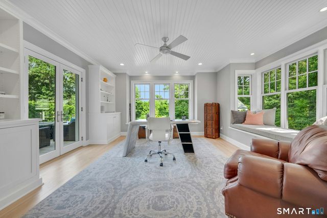 129 Emery Drive East, Stamford, CT 06902