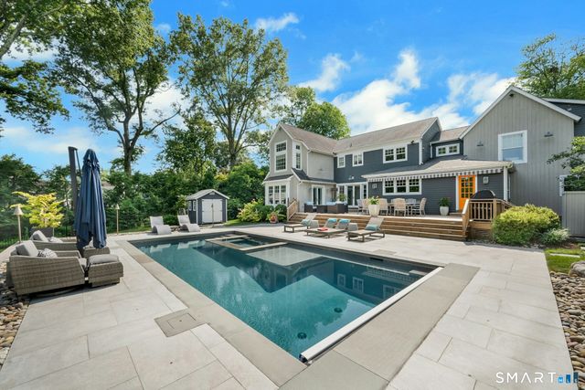 129 Emery Drive East, Stamford, CT 06902