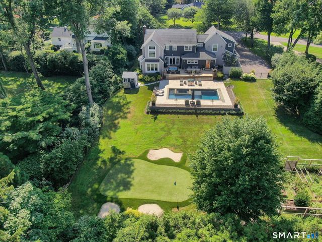 129 Emery Drive East, Stamford, CT 06902