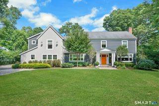 129 Emery Drive East, Stamford, CT 06902