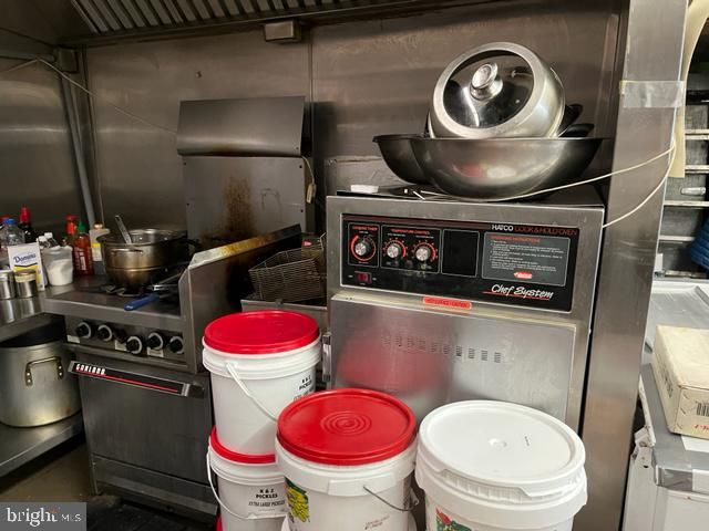 1407-13 E PASSYUNK AVE, Philadelphia, PA 19147