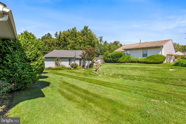 4 TALLWOOD CT, Columbus, NJ 08022