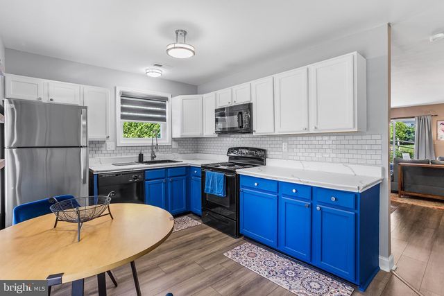 4 TALLWOOD CT, Columbus, NJ 08022