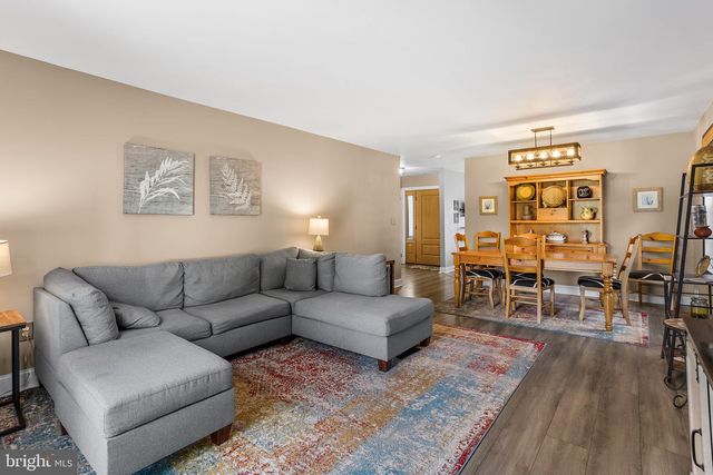 4 TALLWOOD CT, Columbus, NJ 08022