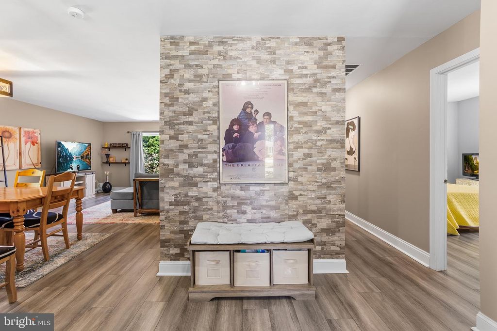 4 TALLWOOD CT, COLUMBUS, NJ 08022 — photo 3