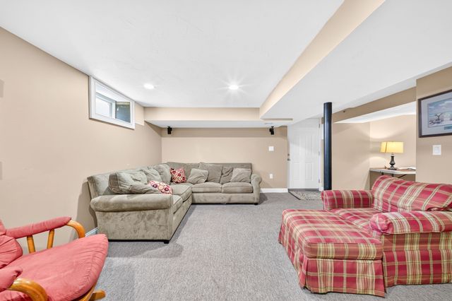 41 Emerson Rd, Winthrop, MA 02152