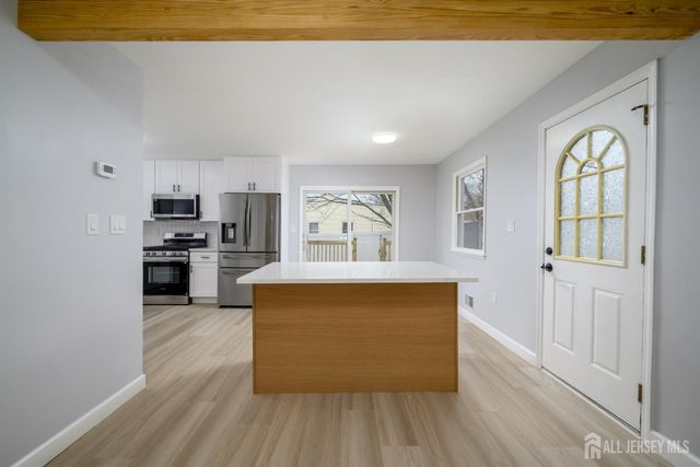 998 Woodmere Drive, Aberdeen, NJ 07735