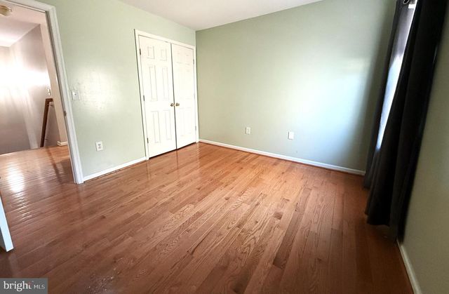 35 SPRINGDALE DR, Gloucester City, NJ 08030