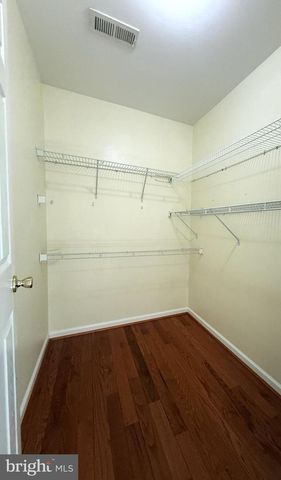 35 SPRINGDALE DR, Gloucester City, NJ 08030