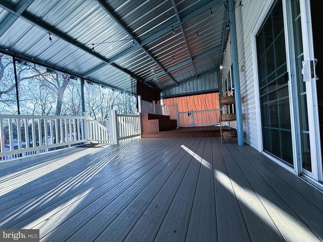 35 SPRINGDALE DR, Gloucester City, NJ 08030