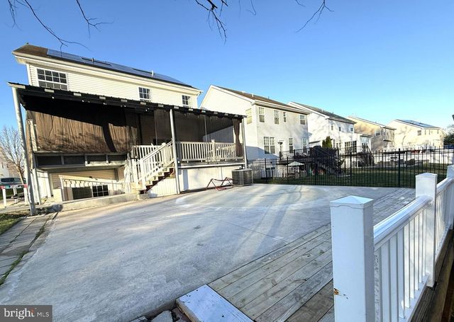 35 SPRINGDALE DR, Gloucester City, NJ 08030