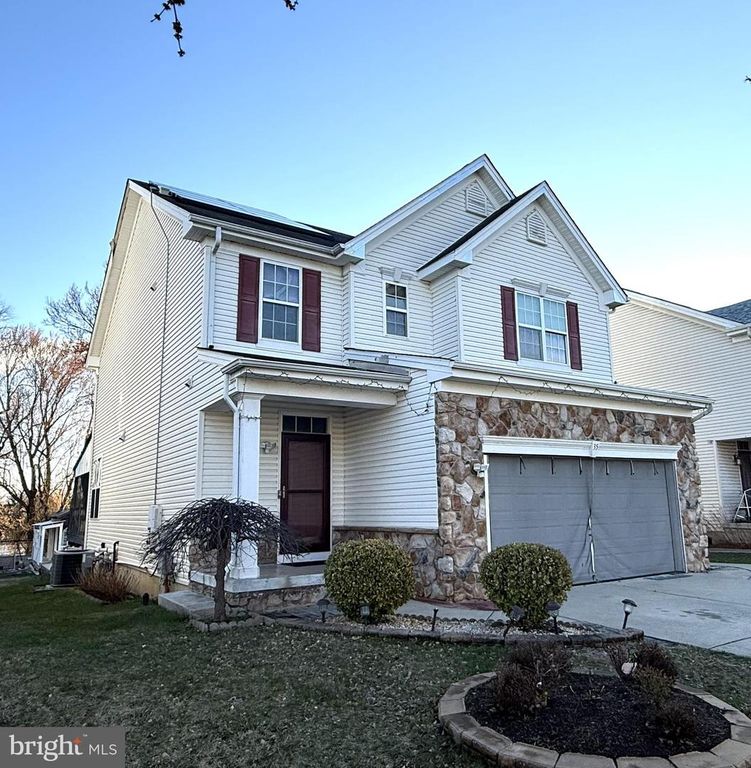 35 SPRINGDALE DR, Gloucester City, NJ 08030