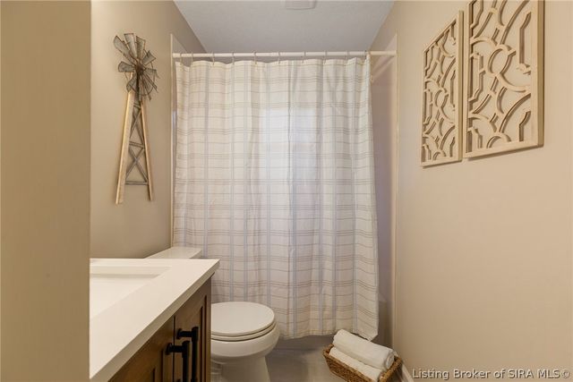 572 Eastside Avenue, Sellersburg, IN 47172