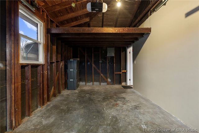 572 Eastside Avenue, Sellersburg, IN 47172