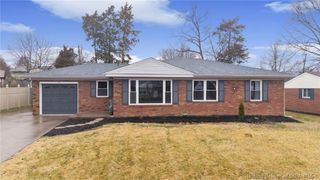 572 Eastside Avenue, Sellersburg, IN 47172