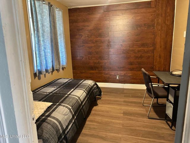 4301 Palmetto Street, Moss Point, MS 39563