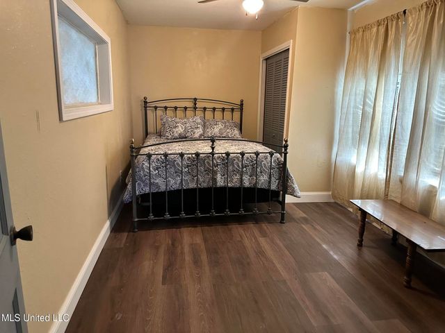 4301 Palmetto Street, Moss Point, MS 39563