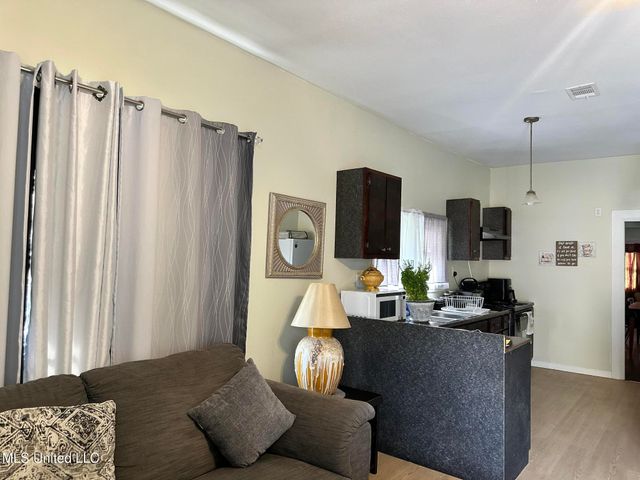 4301 Palmetto Street, Moss Point, MS 39563