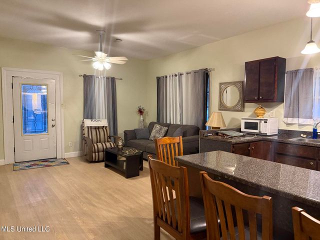 4301 Palmetto Street, Moss Point, MS 39563