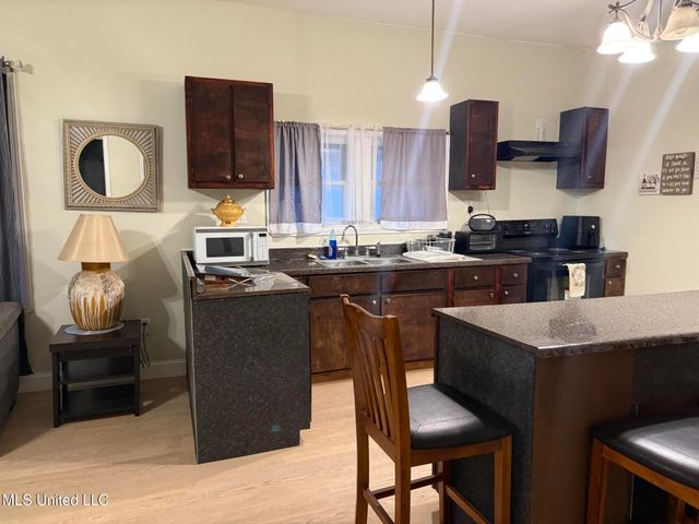 4301 Palmetto Street, Moss Point, MS 39563