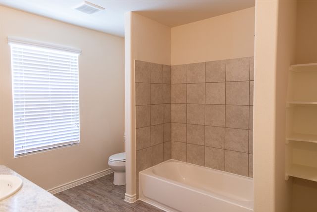 3206 Robin Road, Ennis, TX 75119