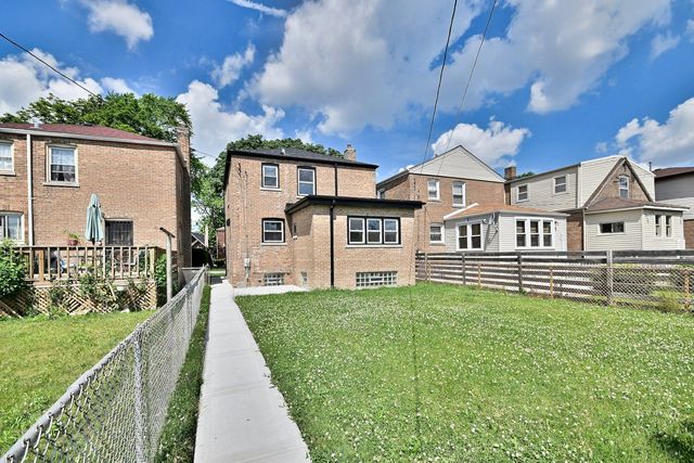 8621 S Dante Avenue, Chicago, IL 60619