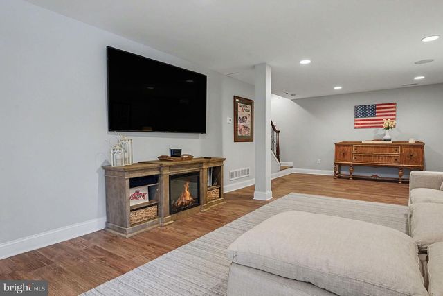 973 HUDNUT RD, Schwenksville, PA 19473
