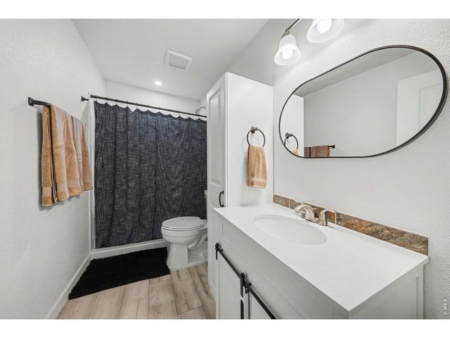 6512 2nd St, Greeley, CO 80634