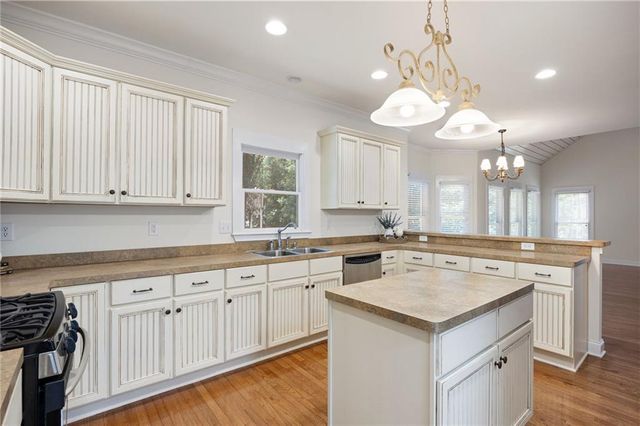 231 Georgetown Drive, Dallas, GA 30132