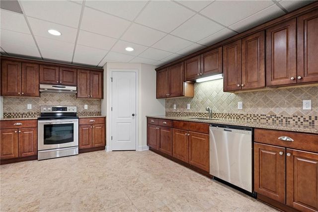 231 Georgetown Drive, Dallas, GA 30132