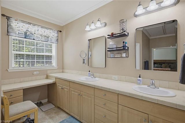 272 Victoria Circle, Madison, NC 27025