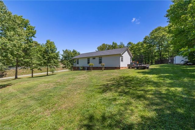 272 Victoria Circle, Madison, NC 27025