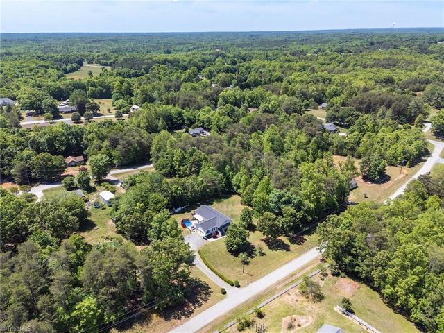 272 Victoria Circle, Madison, NC 27025