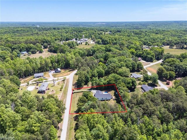272 Victoria Circle, Madison, NC 27025